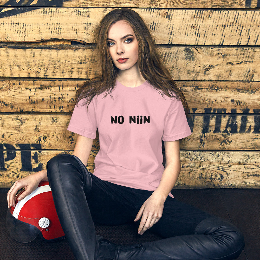 No niin Finnish language t-shirt in pink, front view, Very Finnish Problems