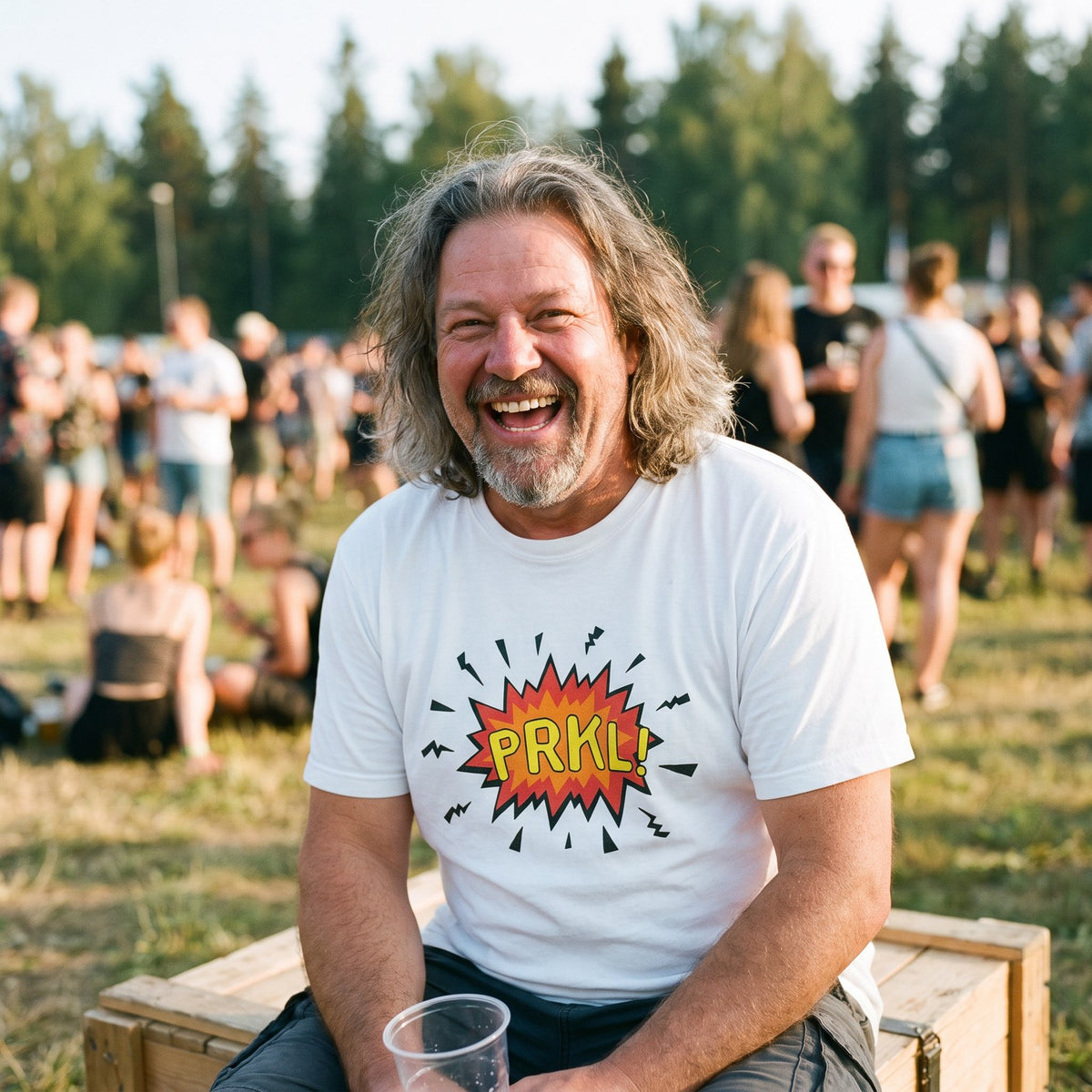 PRKL Bang t-shirt in white, worn by Jojelli at a summer festival, Very Finnish Problems