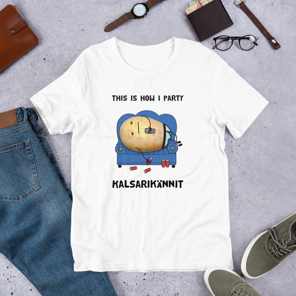 This is how I party Finnish Introvert T-Shirt - Very Finnish Problems official t-shirt